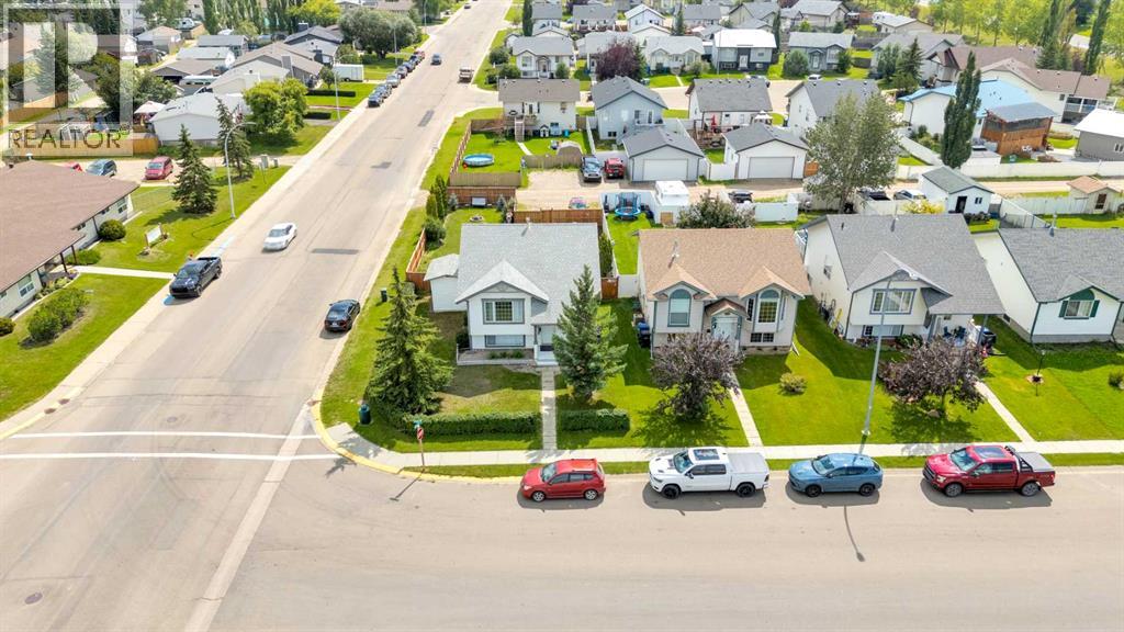 Photo 26 of 2029 Minto Street, Penhold AB