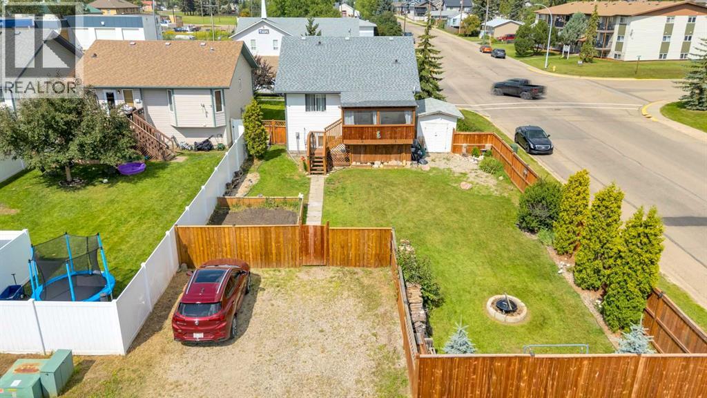 Photo 29 of 2029 Minto Street, Penhold AB