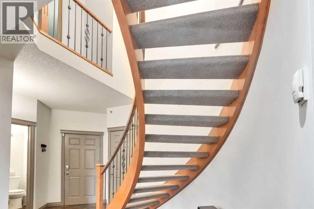 Single Family House Multi-level for Sale in   Centre Avenue NE Bridgeland/Riverside Calgary 