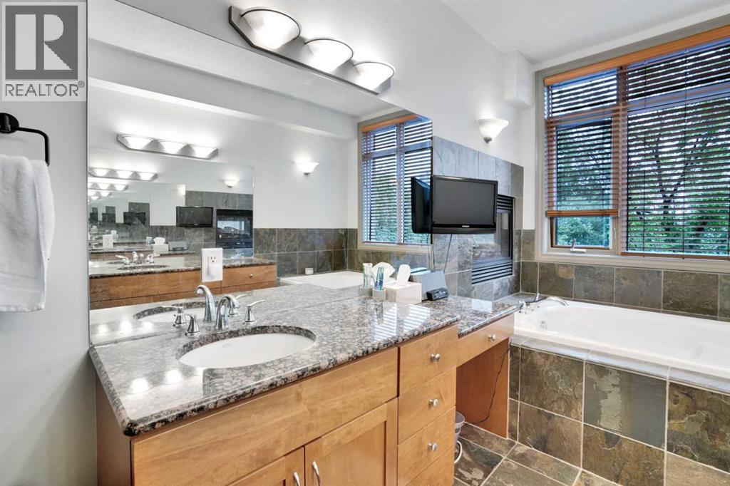 Single Family House Multi-level for Sale in   Centre Avenue NE Bridgeland/Riverside Calgary 