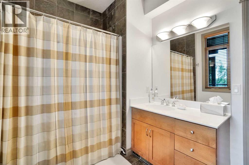 Single Family House Multi-level for Sale in   Centre Avenue NE Bridgeland/Riverside Calgary 