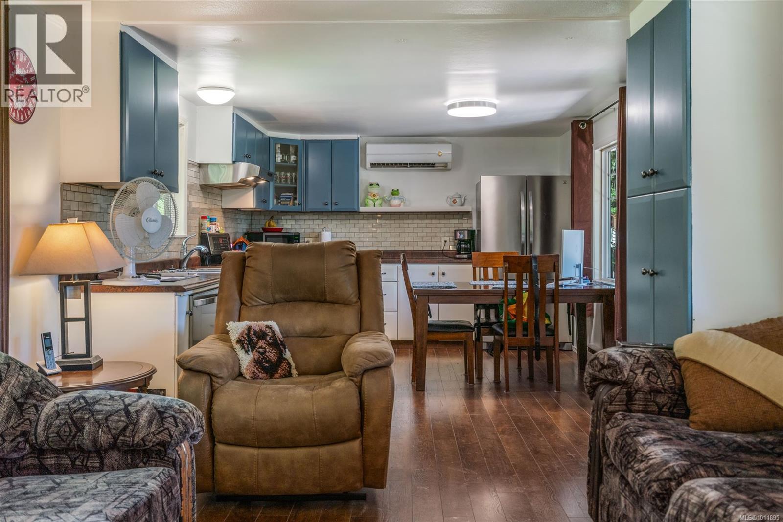 Photo 11 of 2365 Armstrong Cres, Nanoose Bay BC