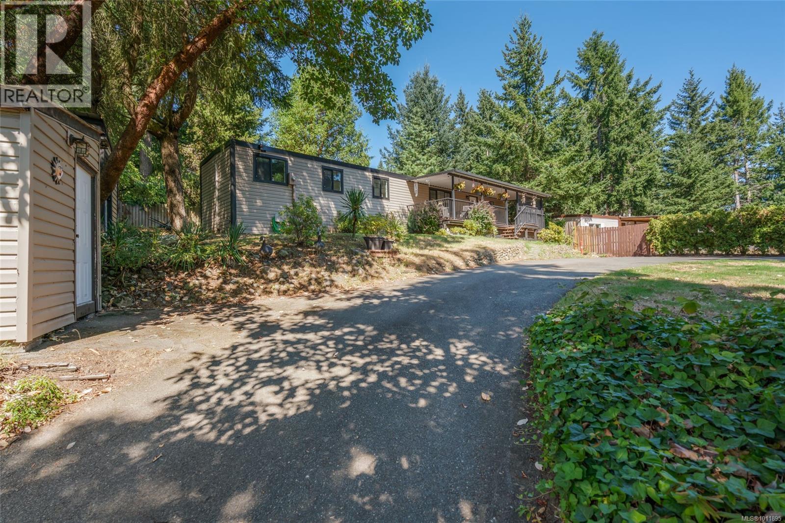Photo 24 of 2365 Armstrong Cres, Nanoose Bay BC