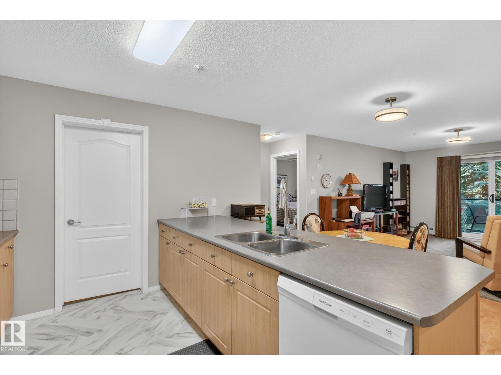 Photo 17 of 225 592 Hooke Rd Nw, Edmonton AB