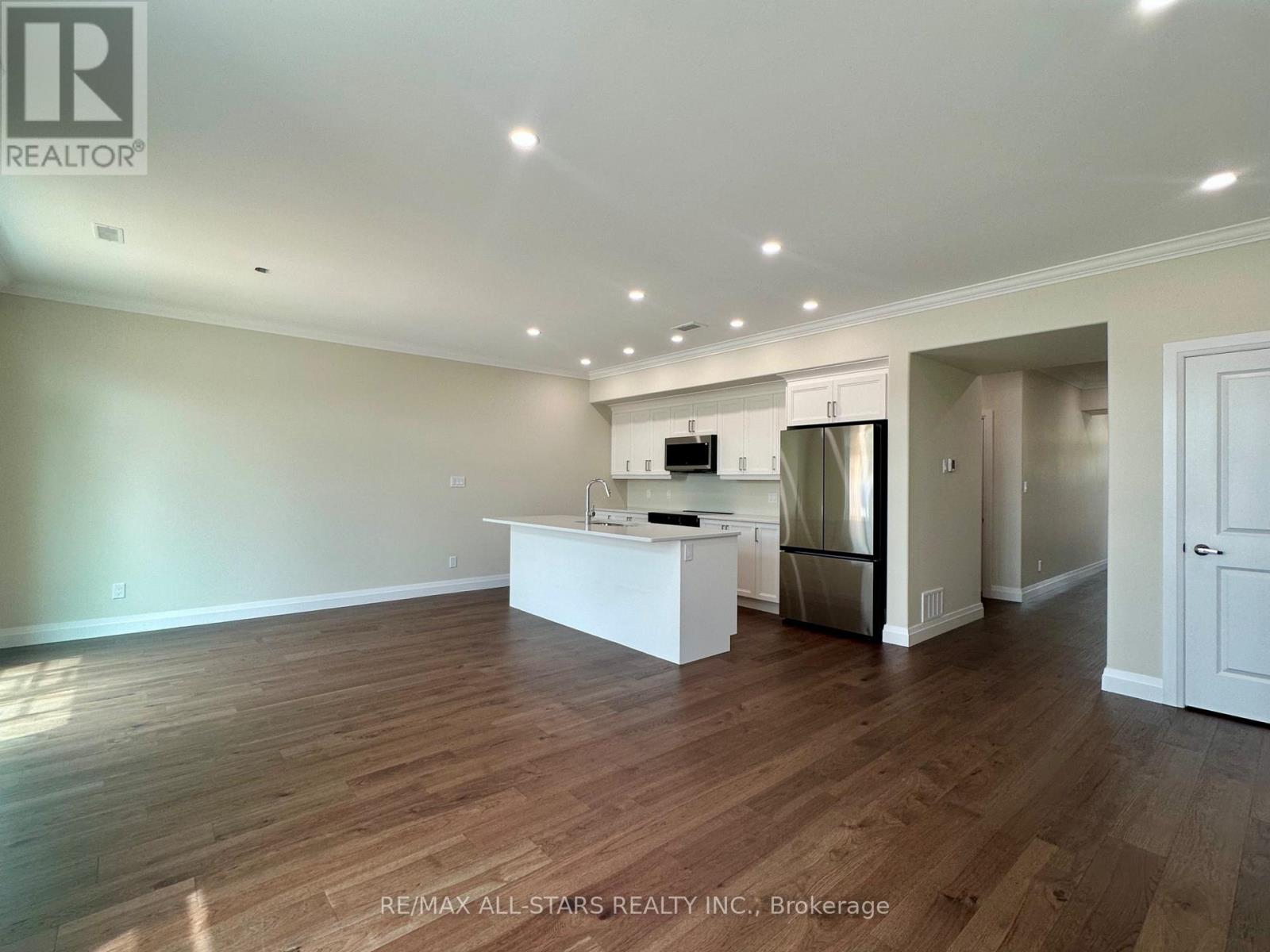 Photo 37 of 6 21 Hampton Lane, Selwyn ON