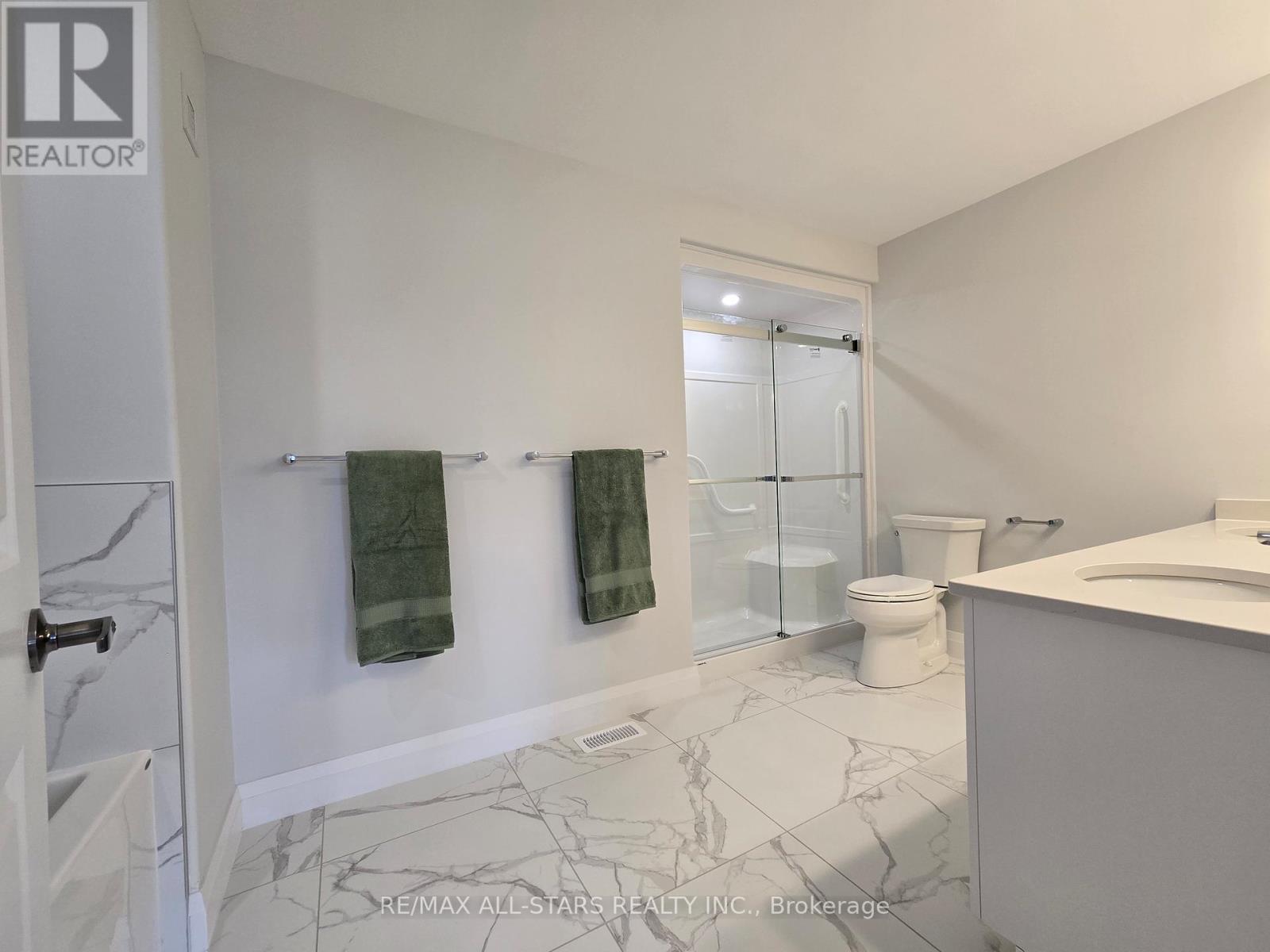 Photo 11 of 6 21 Hampton Lane, Selwyn ON