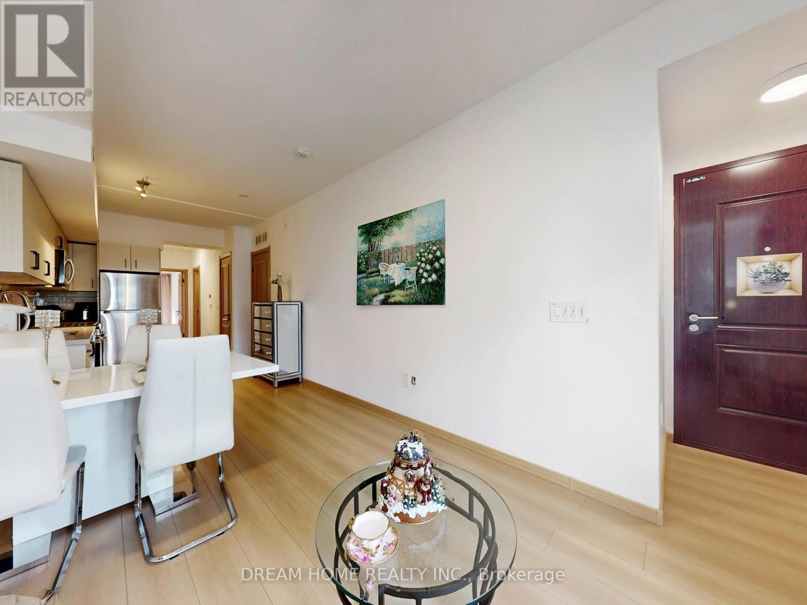 Photo 7 of 205 3425 Sheppard Avenue E, Toronto ON