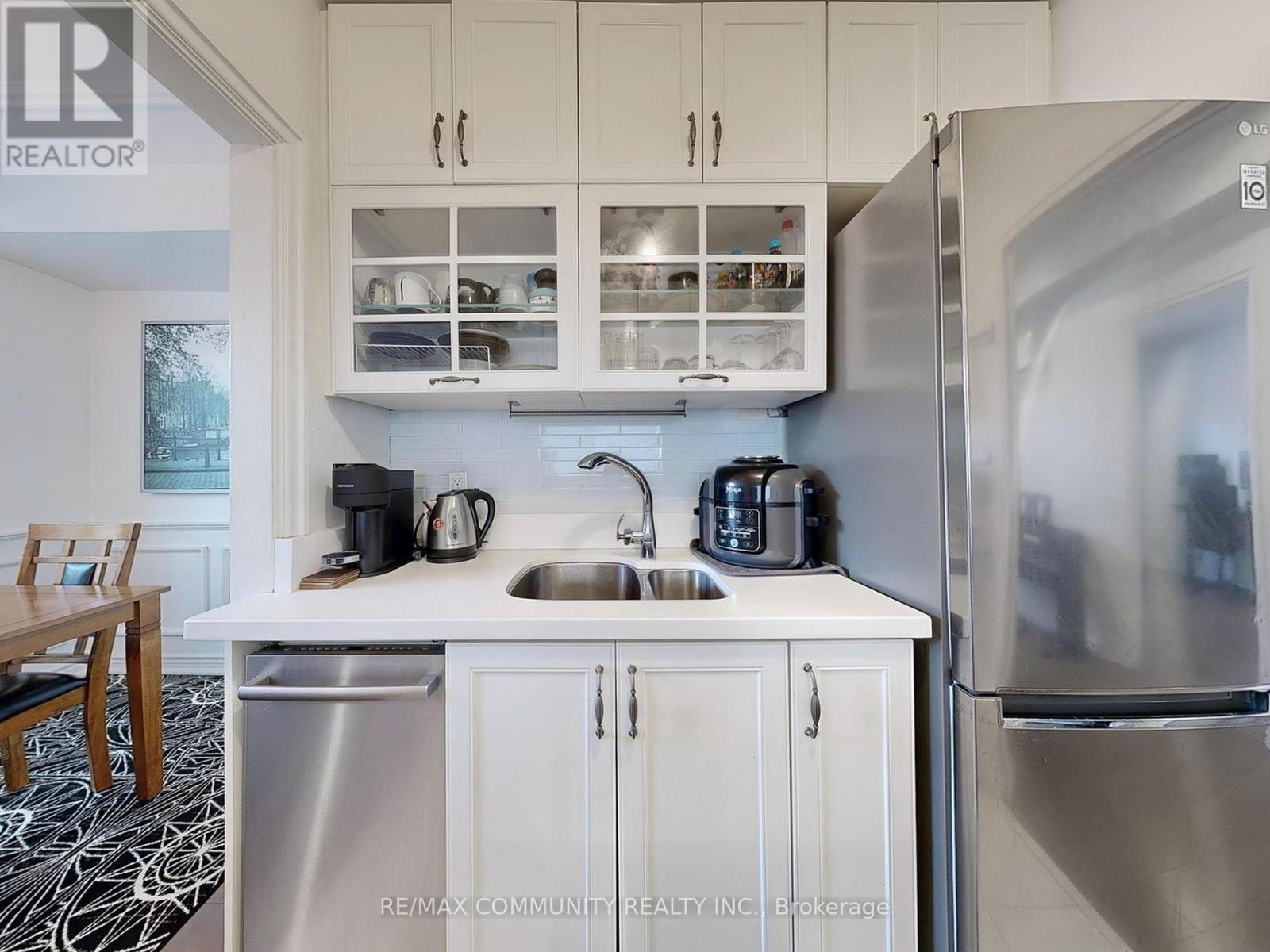 Photo 13 of 309 740 Eglinton Avenue W, Toronto ON