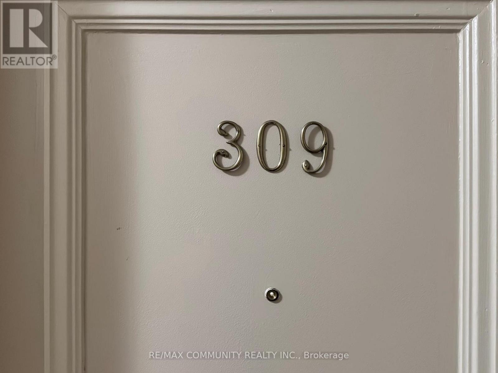 Photo 11 of 309 740 Eglinton Avenue W, Toronto ON