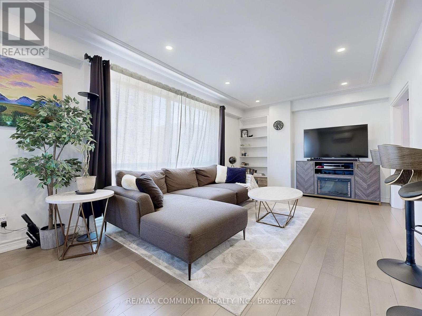 Photo 23 of 309 740 Eglinton Avenue W, Toronto ON