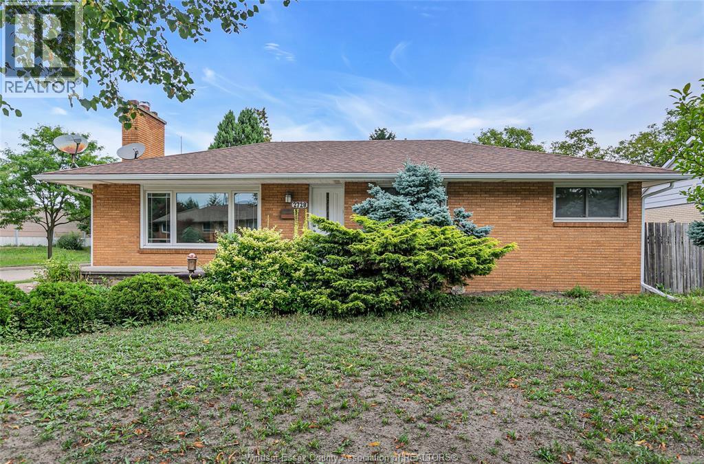 Photo 1 of 2728 Radisson Avenue, Windsor ON