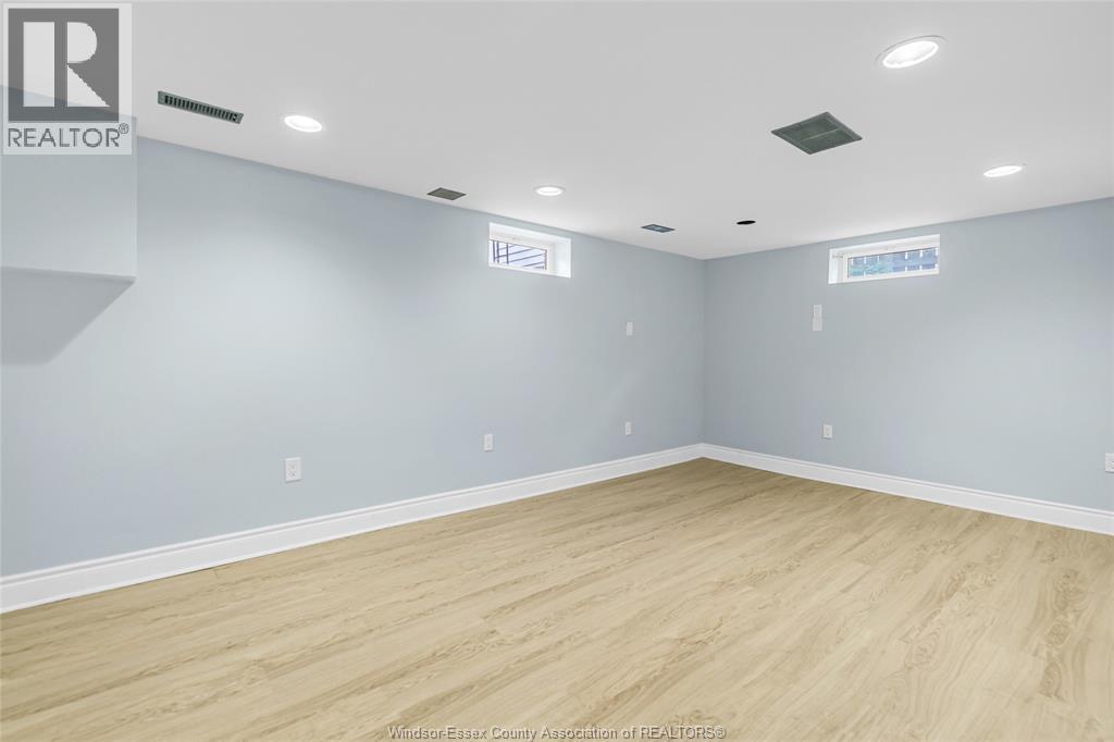 Photo 19 of 2728 Radisson Avenue, Windsor ON