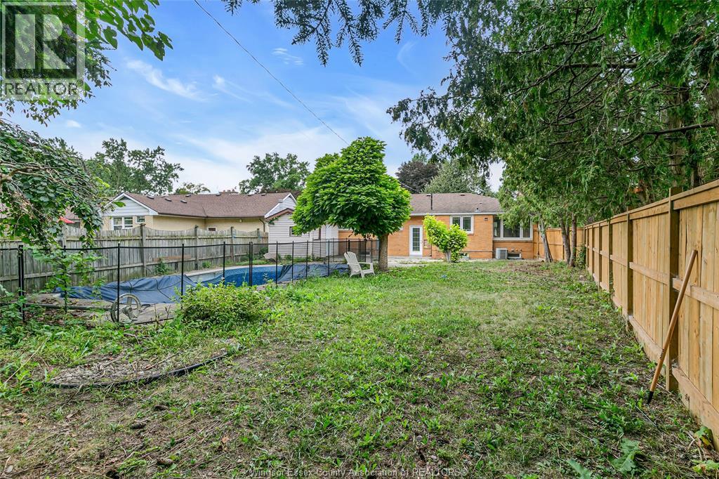 Photo 27 of 2728 Radisson Avenue, Windsor ON