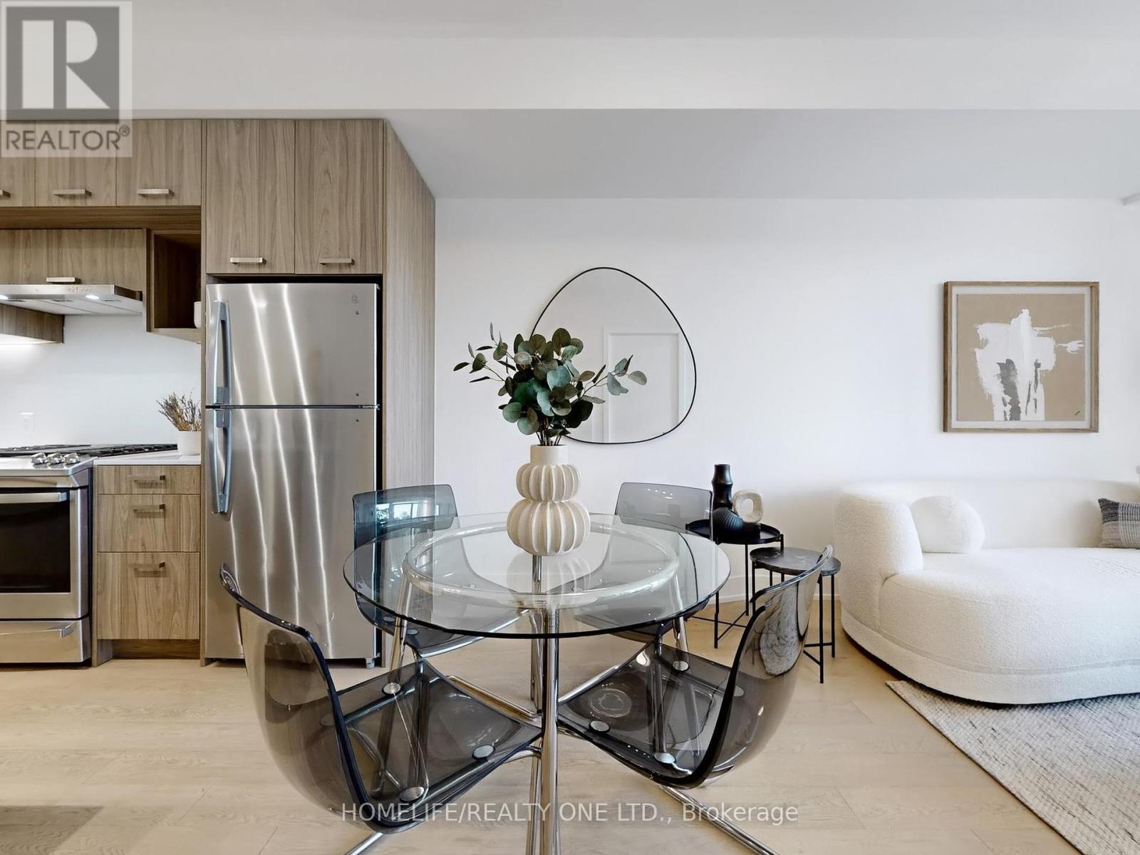 Photo 8 of 402 1331 Queen Street E, Toronto ON