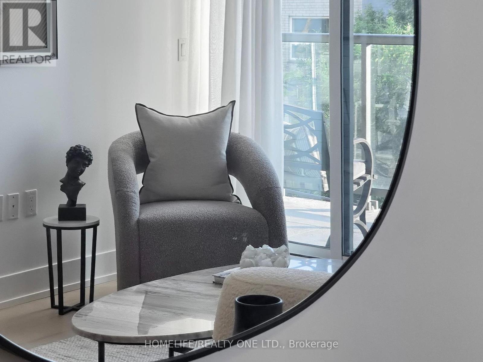 Photo 12 of 402 1331 Queen Street E, Toronto ON