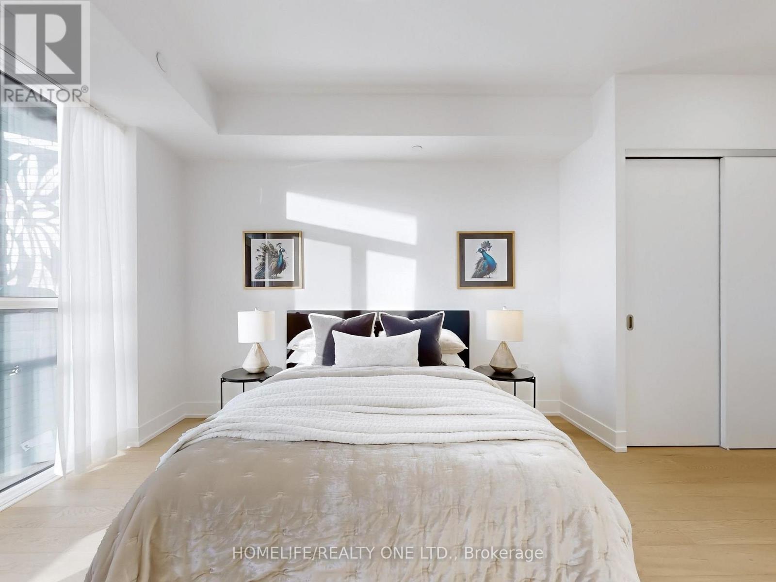 Photo 23 of 402 1331 Queen Street E, Toronto ON