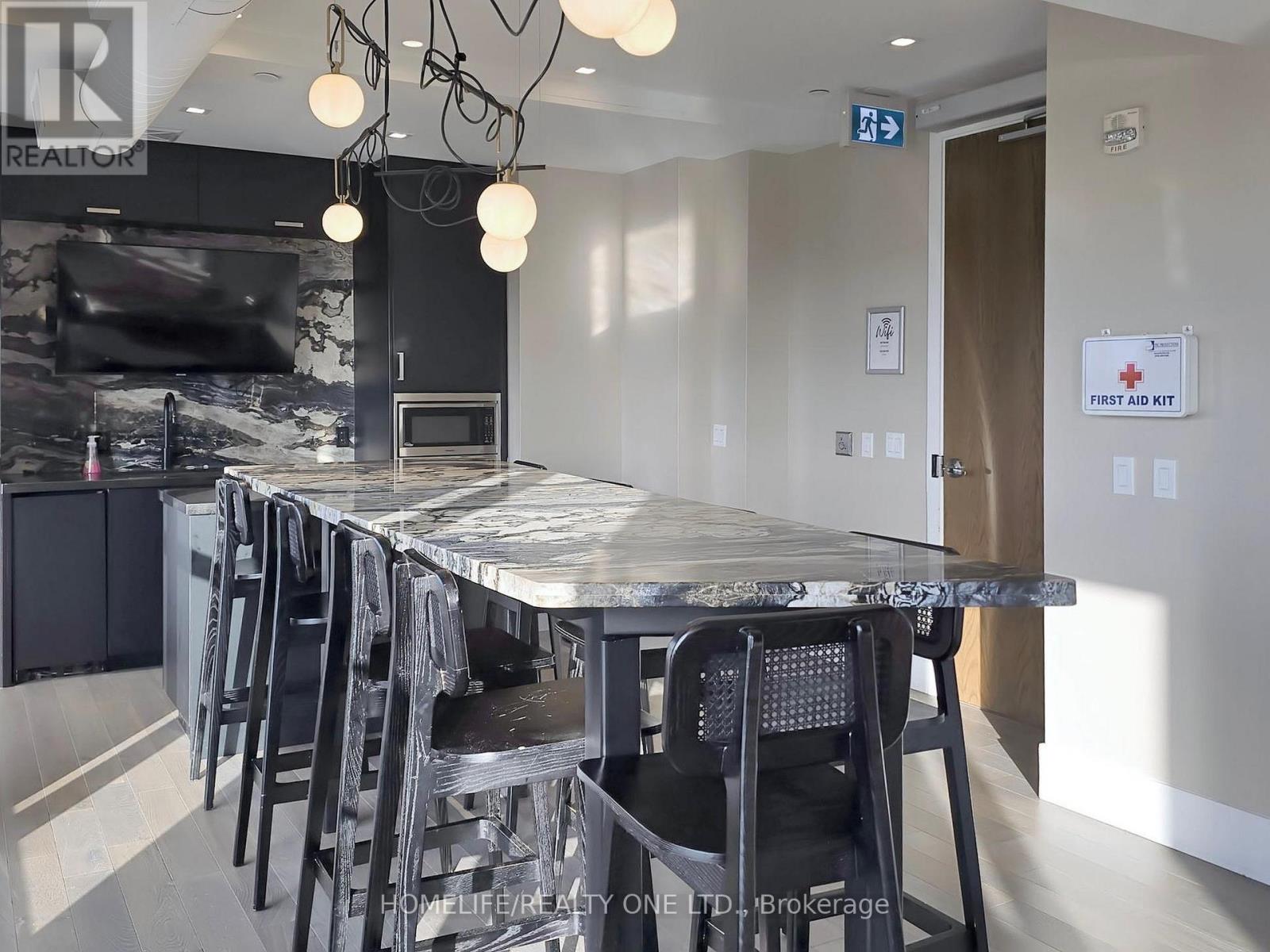 Photo 27 of 402 1331 Queen Street E, Toronto ON