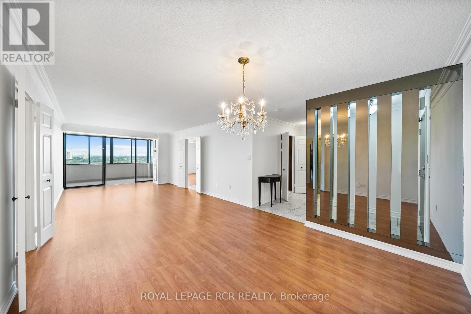 Photo 3 of 1402 2350 Bridletowne Circle, Toronto ON