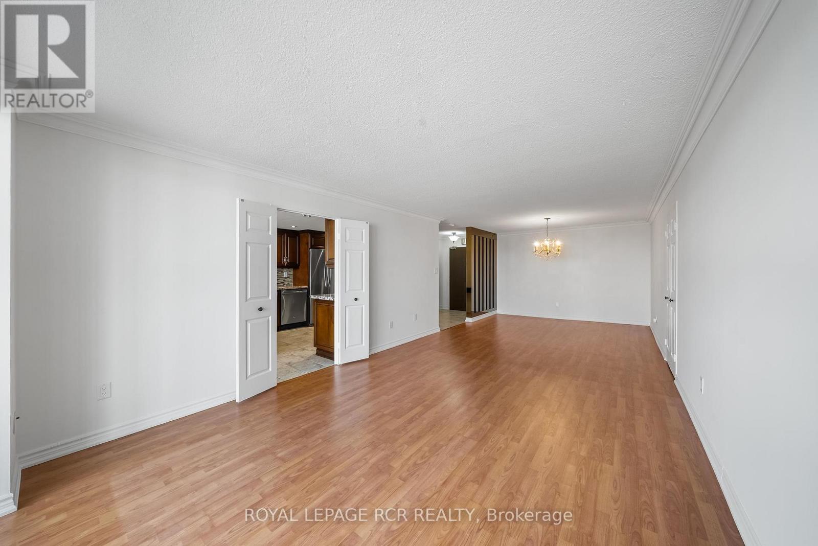Photo 8 of 1402 2350 Bridletowne Circle, Toronto ON