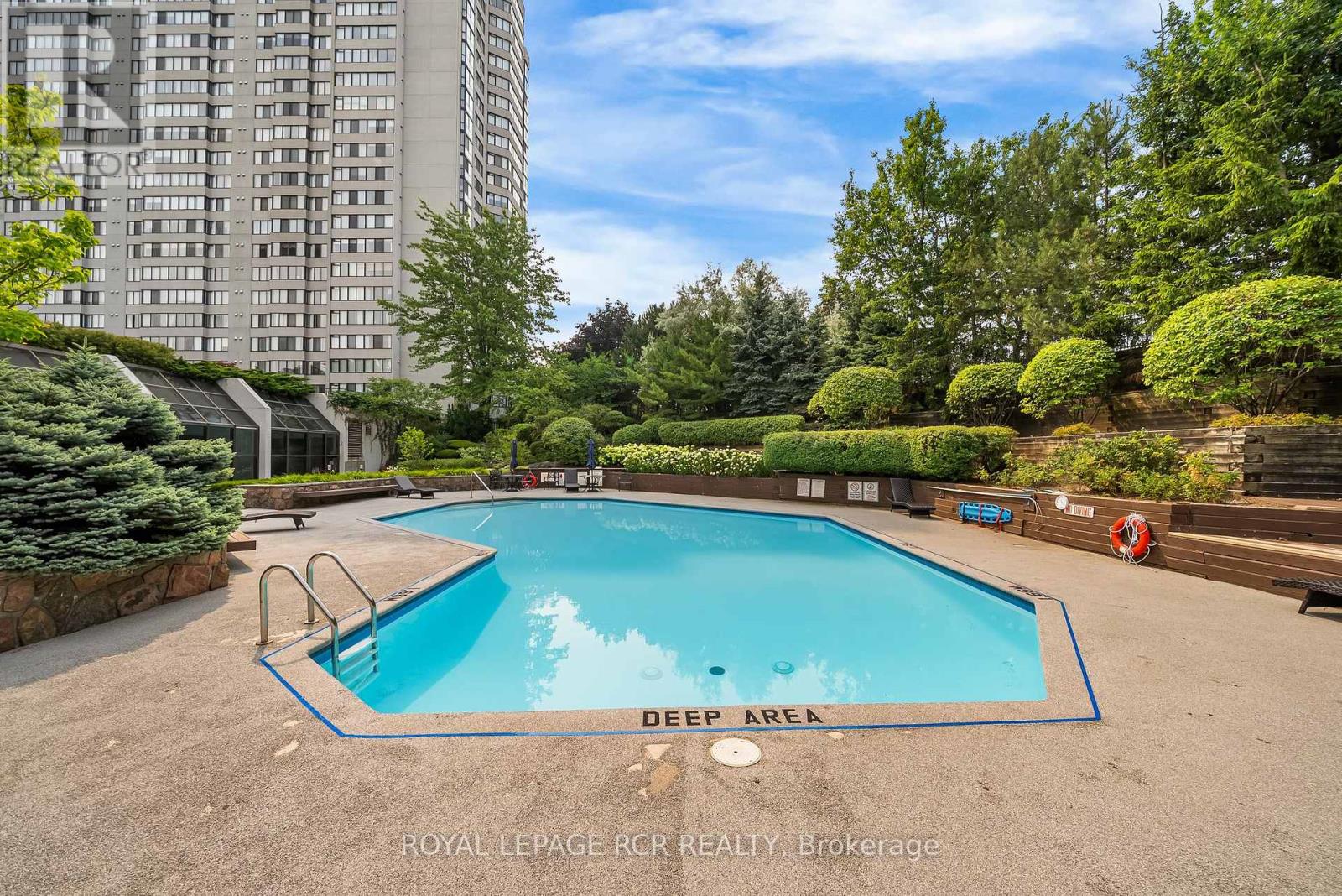Photo 4 of 1402 2350 Bridletowne Circle, Toronto ON