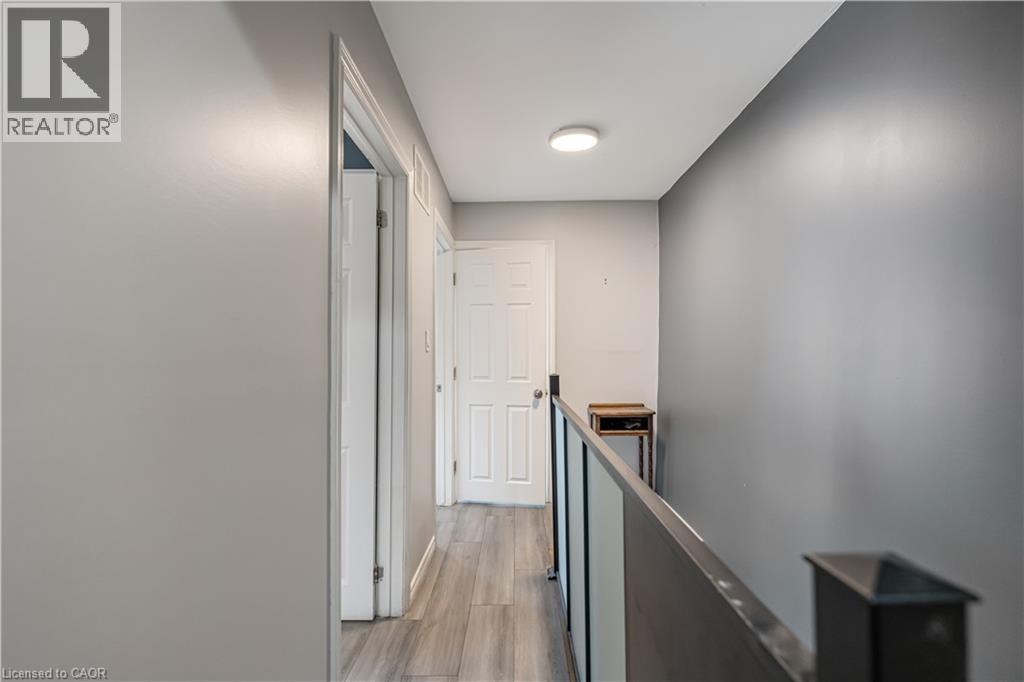 Photo 13 of 174 Mcanulty Boulevard, Hamilton ON
