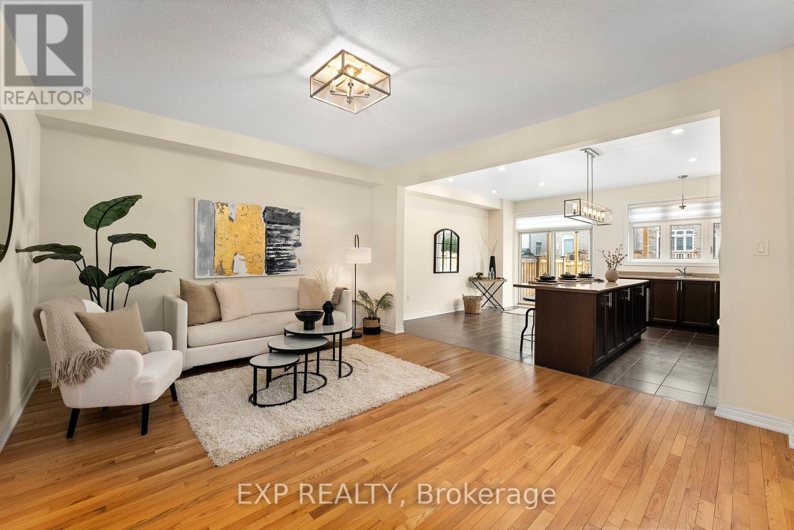 Photo 6 of 55 Walter Proctor Road, East Gwillimbury ON