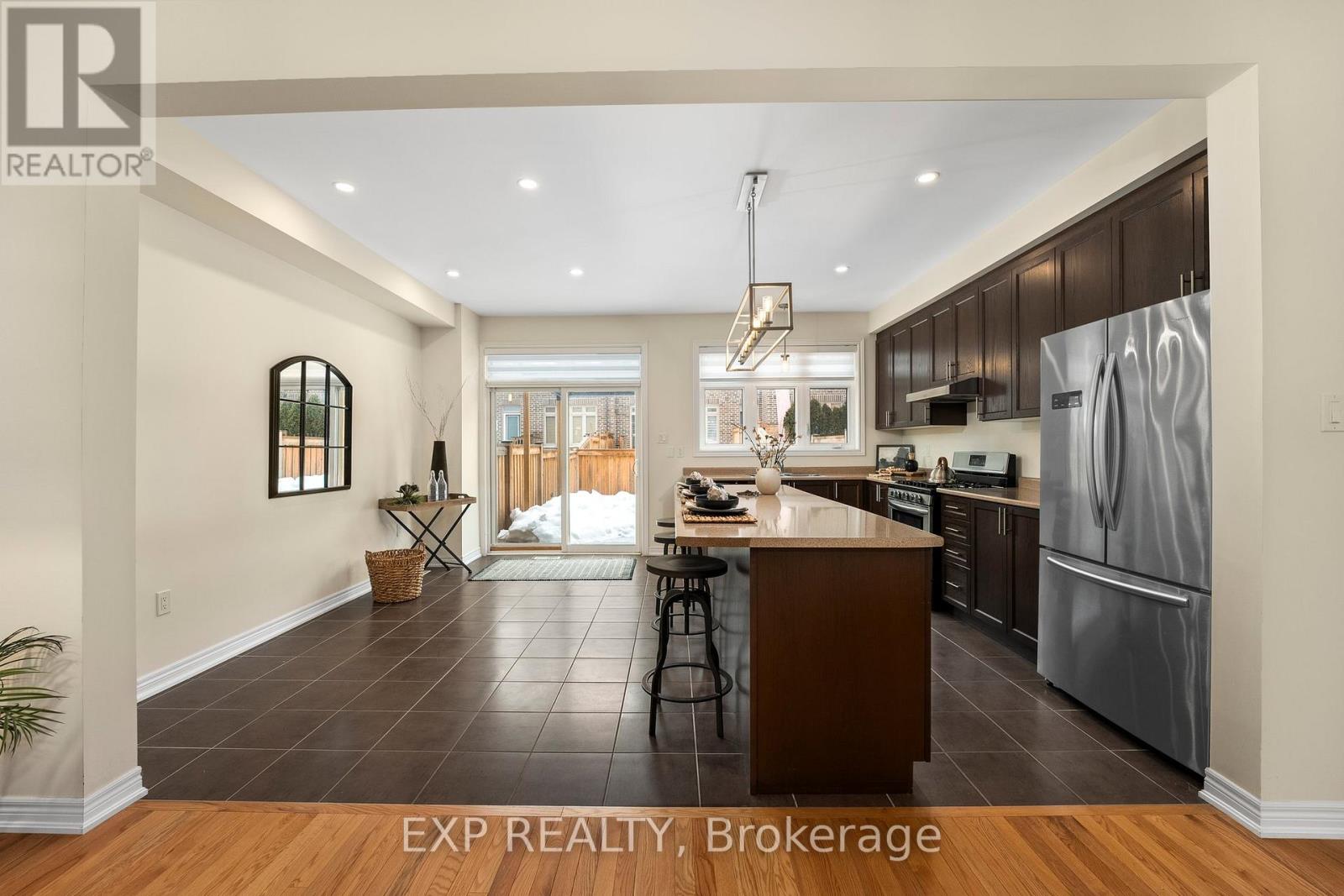 Photo 9 of 55 Walter Proctor Road, East Gwillimbury ON