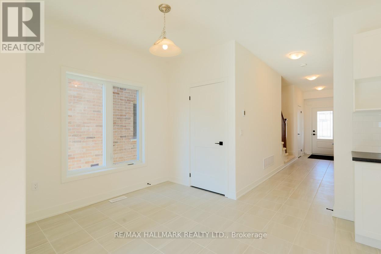 Photo 12 of 43 Shipley Avenue, Collingwood ON