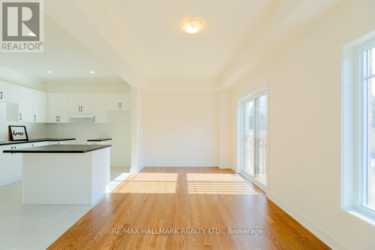 Photo 10 of 43 Shipley Avenue, Collingwood ON