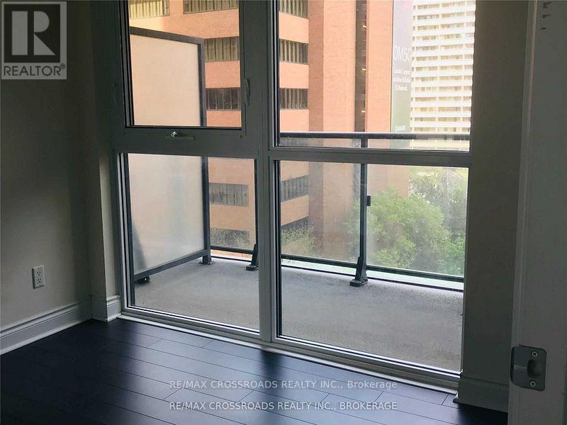 Photo 4 of 802 28 Ted Rogers Way, Toronto ON