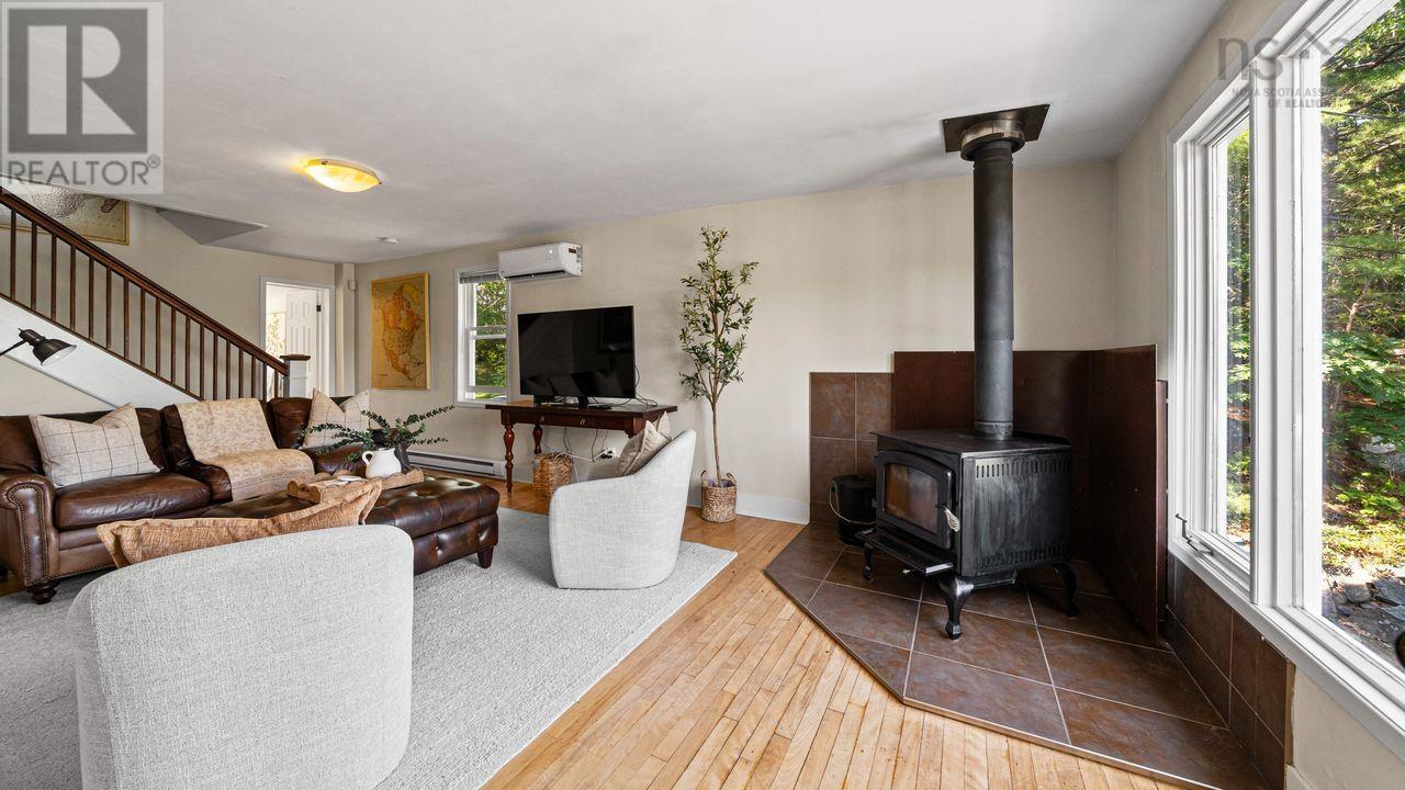 Photo 3 of 14 Hamshaw Drive, Halifax NS