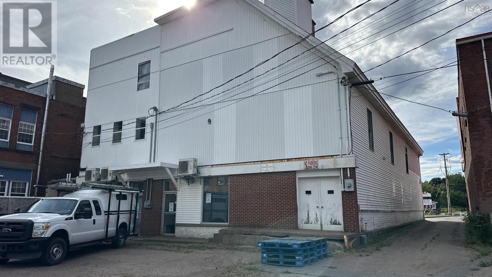 Photo 1 of 113 Victoria Street E, Amherst NS