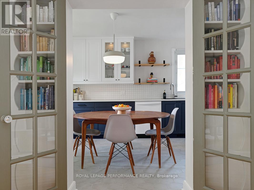 Photo 24 of 405 Allen Boulevard, Ottawa ON