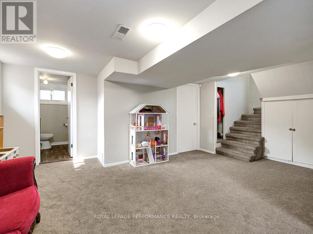 Photo 44 of 405 Allen Boulevard, Ottawa ON