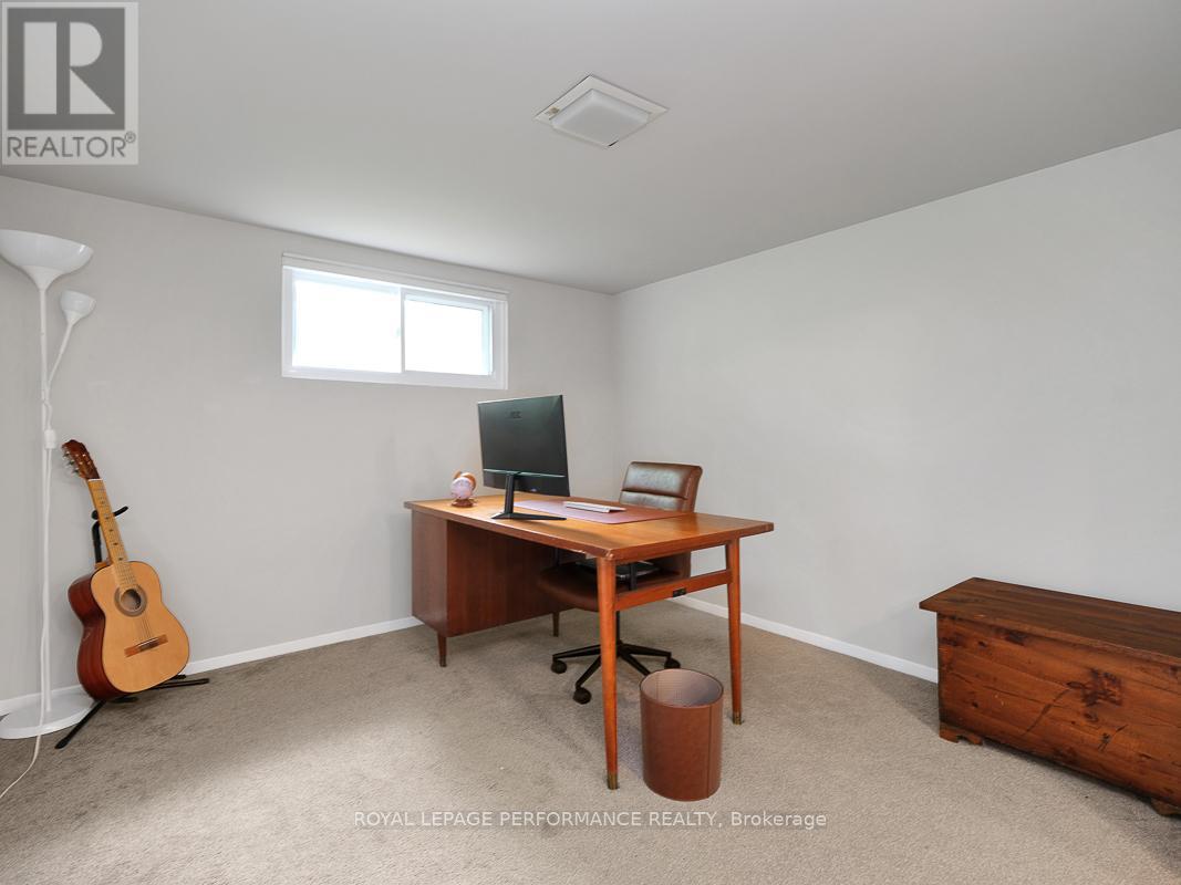 Photo 43 of 405 Allen Boulevard, Ottawa ON