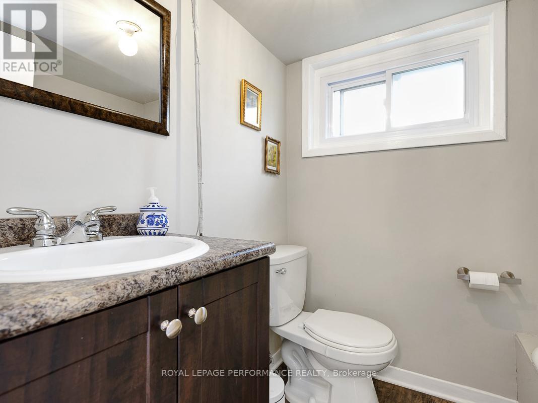 Photo 30 of 405 Allen Boulevard, Ottawa ON