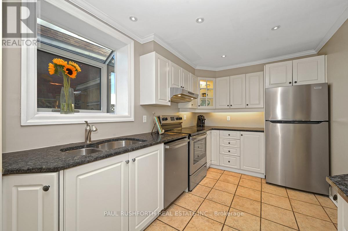 Photo 14 of 107 Mason Terrace, Ottawa ON