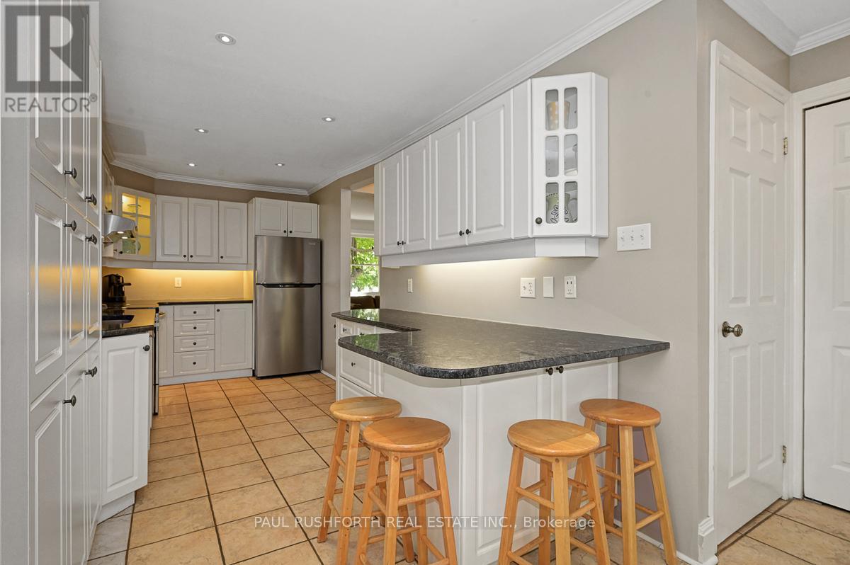 Photo 23 of 107 Mason Terrace, Ottawa ON
