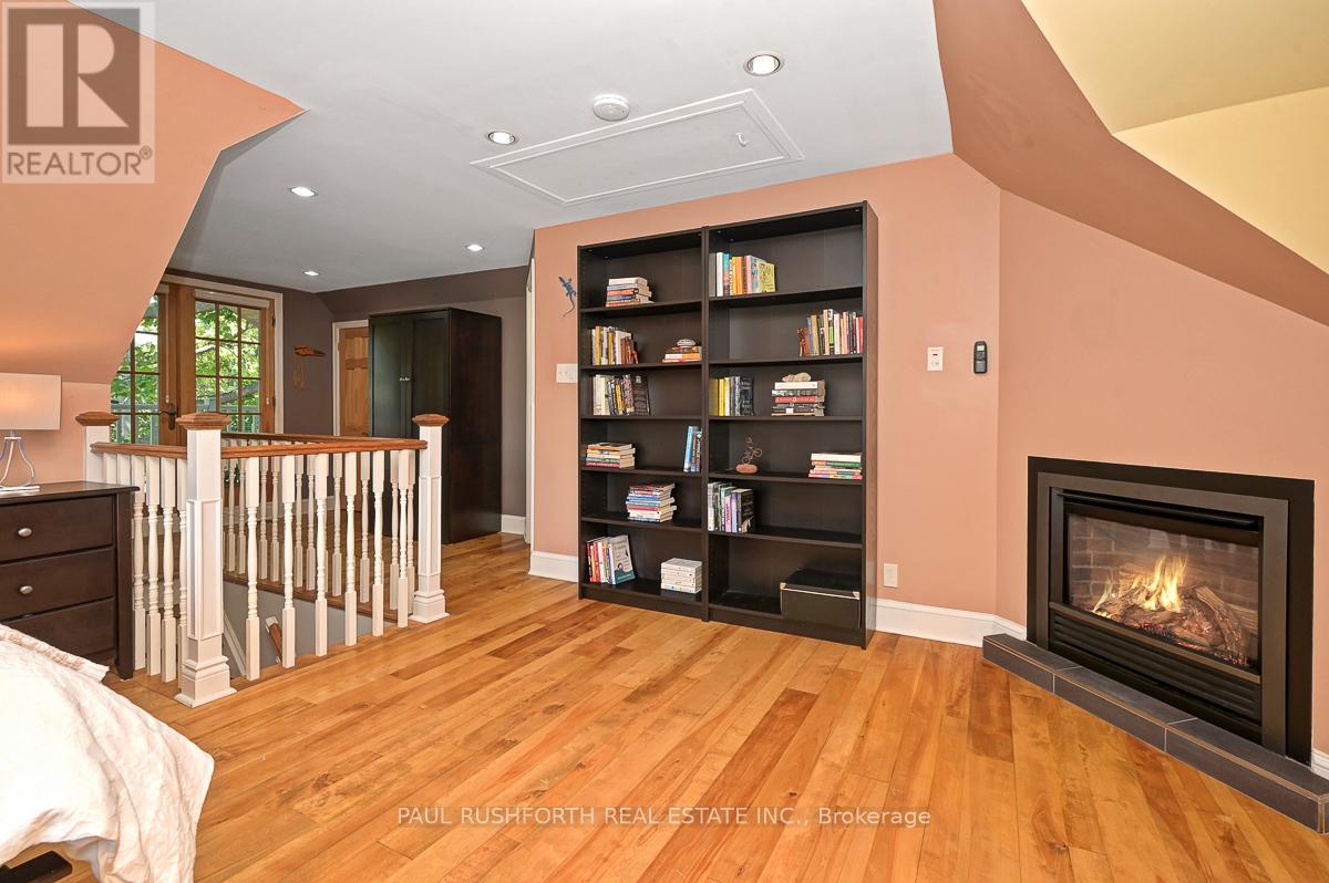Photo 16 of 107 Mason Terrace, Ottawa ON