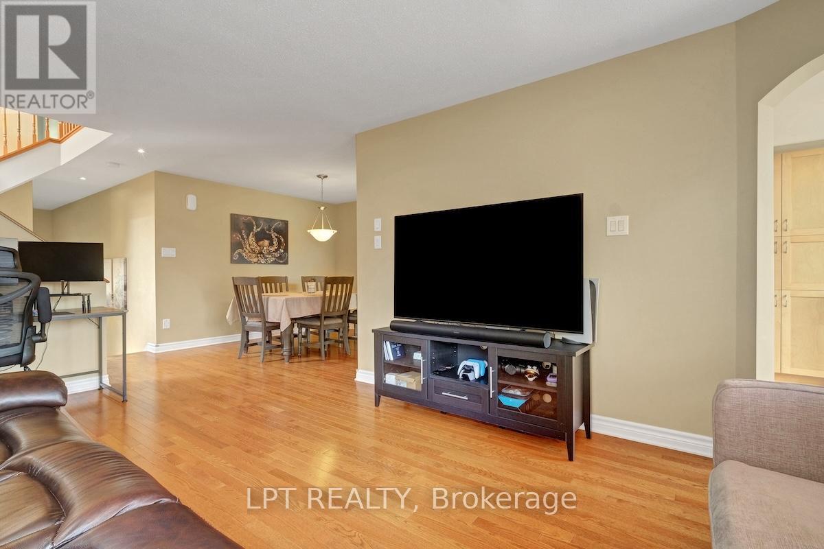 Photo 41 of 148 Waterfern Way, Ottawa ON