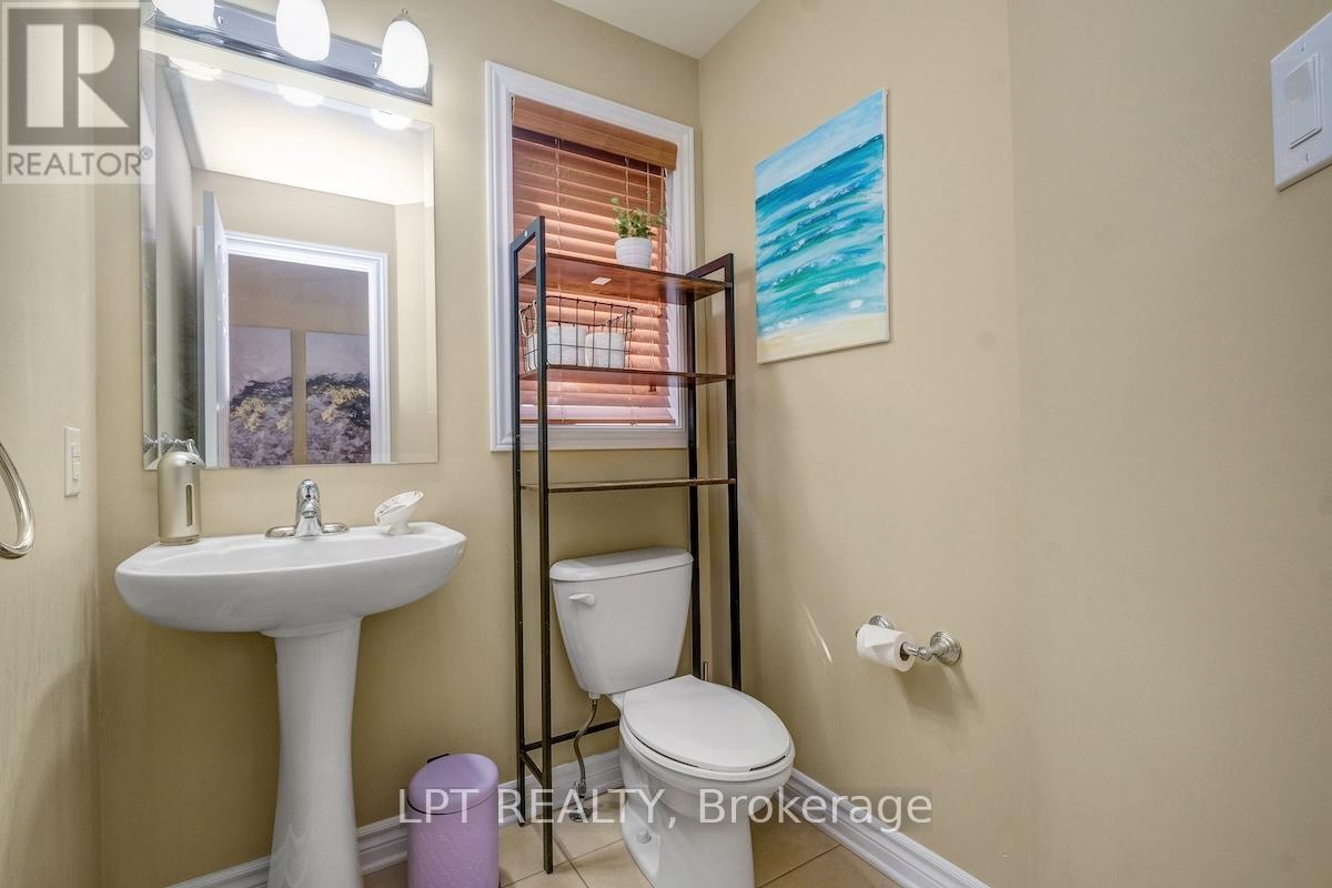 Photo 44 of 148 Waterfern Way, Ottawa ON