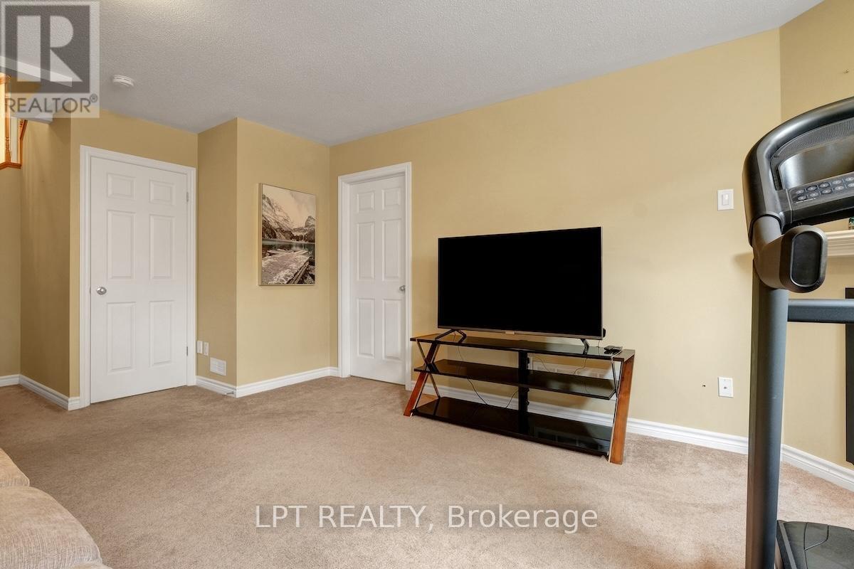 Photo 21 of 148 Waterfern Way, Ottawa ON