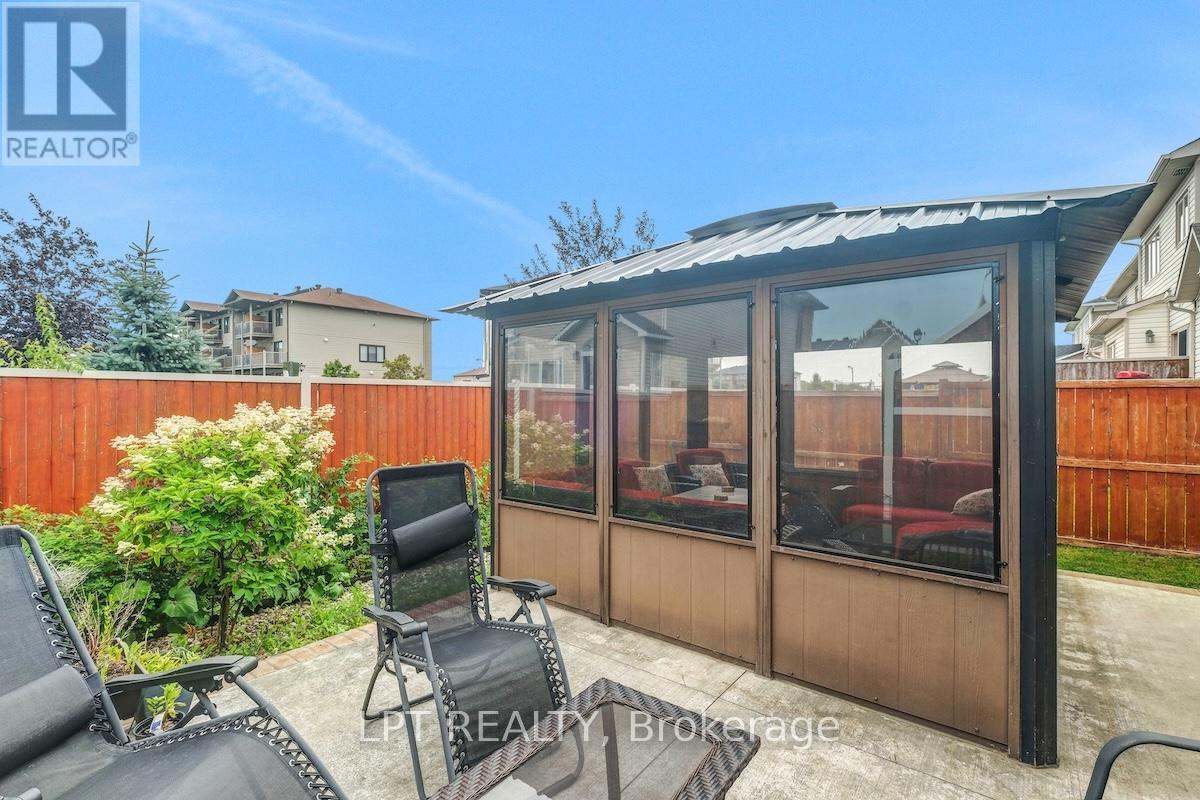 Photo 40 of 148 Waterfern Way, Ottawa ON