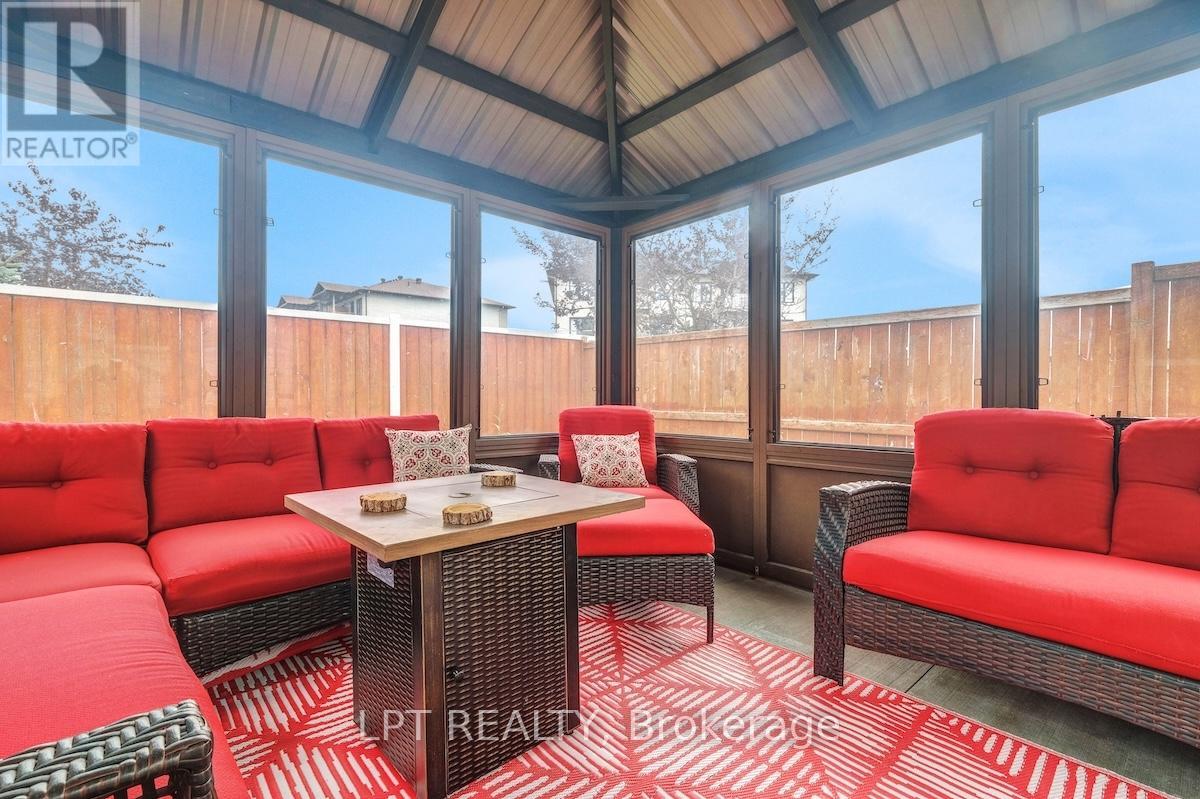 Photo 23 of 148 Waterfern Way, Ottawa ON