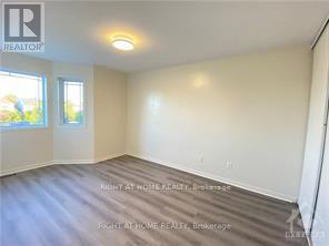 Photo 4 of 218 Highpointe Crescent, Ottawa ON