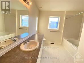 Photo 22 of 218 Highpointe Crescent, Ottawa ON