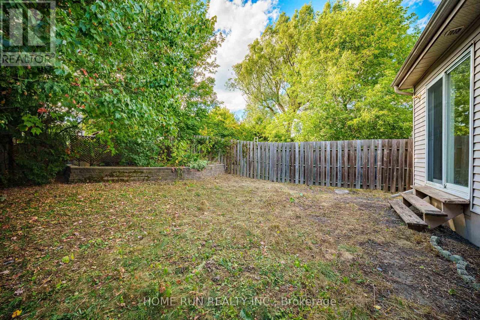 Photo 27 of 2555 Hunters Point Crescent, Ottawa ON