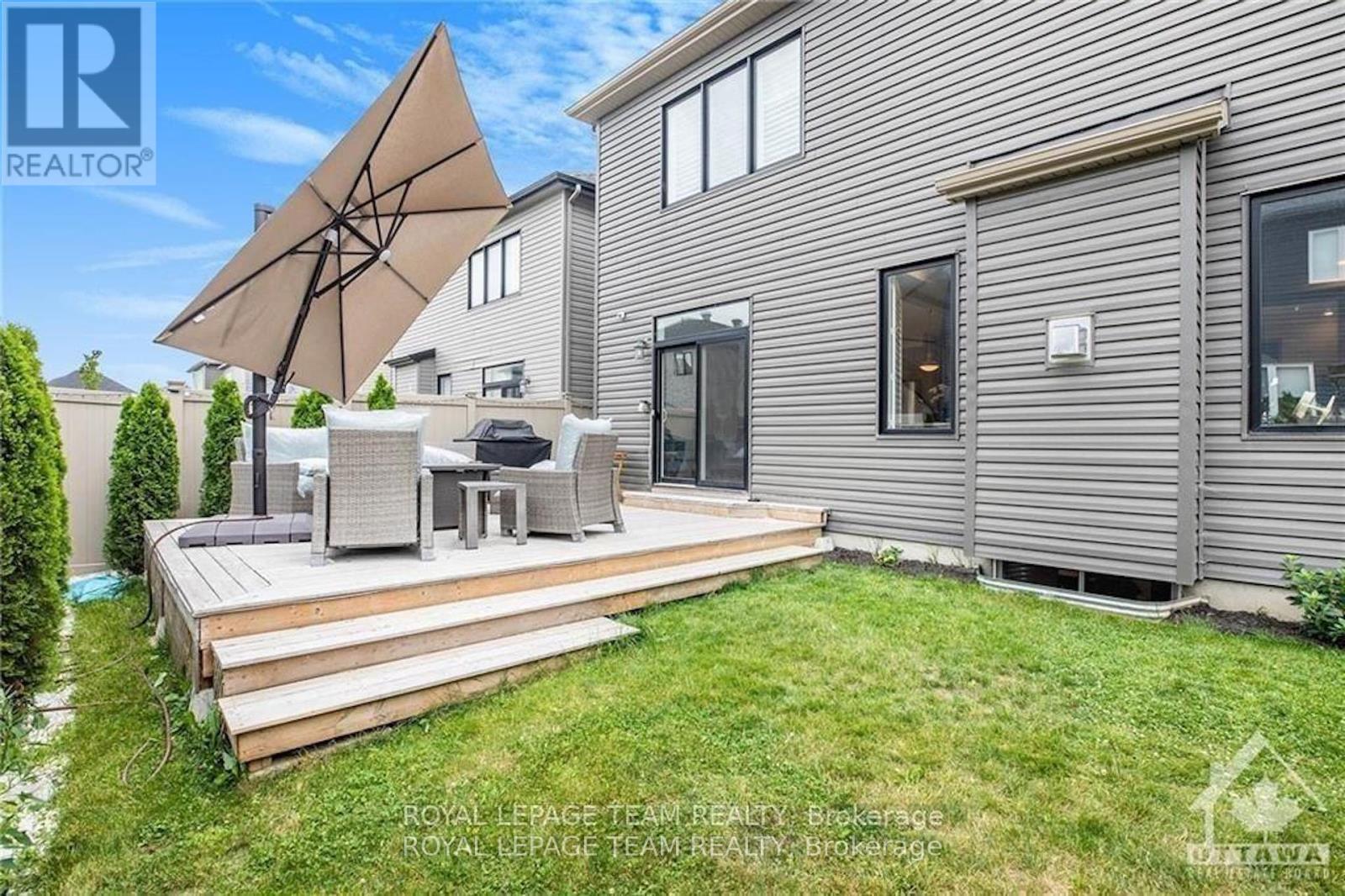 Photo 26 of 240 Saddleback Crescent, Ottawa ON