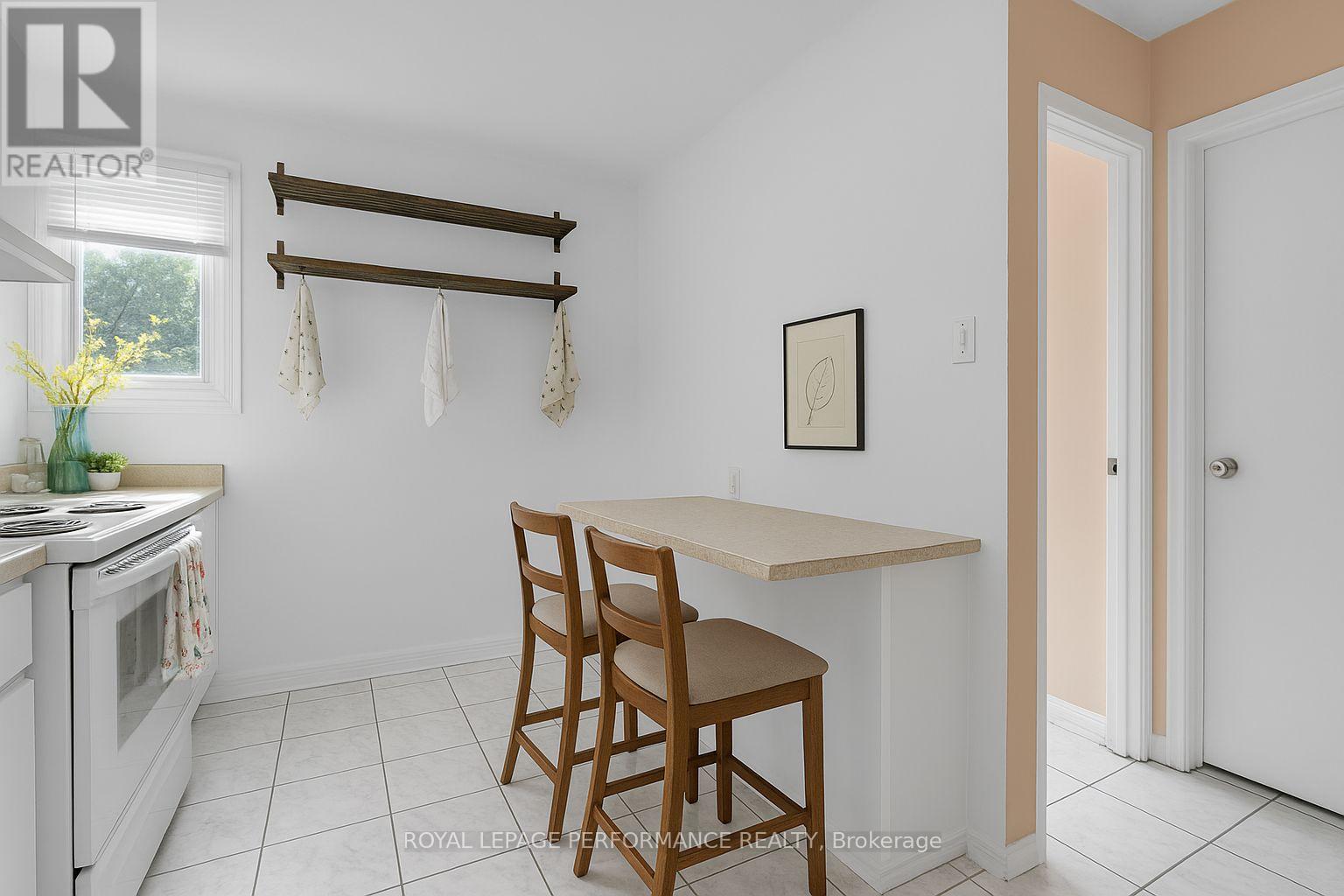 Photo 1 of 61 3344 Uplands Drive, Ottawa ON