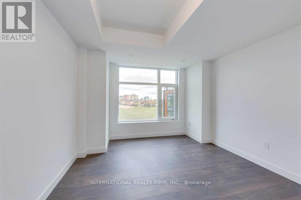 Photo 5 of 19 200 Malta Avenue, Brampton ON